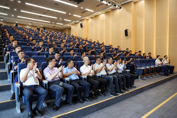 深圳市消防救援支隊“實戰(zhàn)化研學訓(xùn)練基地”揭牌